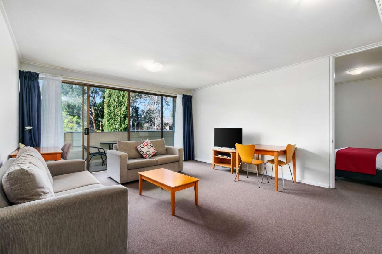 Knox International Hotel And Apartments Wantirna Exteriör bild